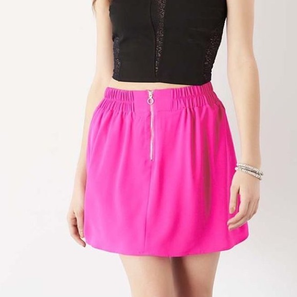 Dynamite skirt fuchsia pink gold zipper detail sexy cute neon flowy stretchy - Picture 2 of 6